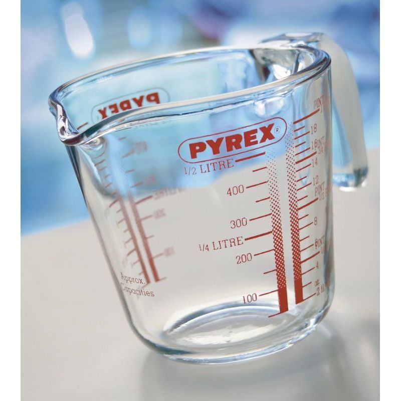 Pyrex Pint Measuring Jug - Main Image