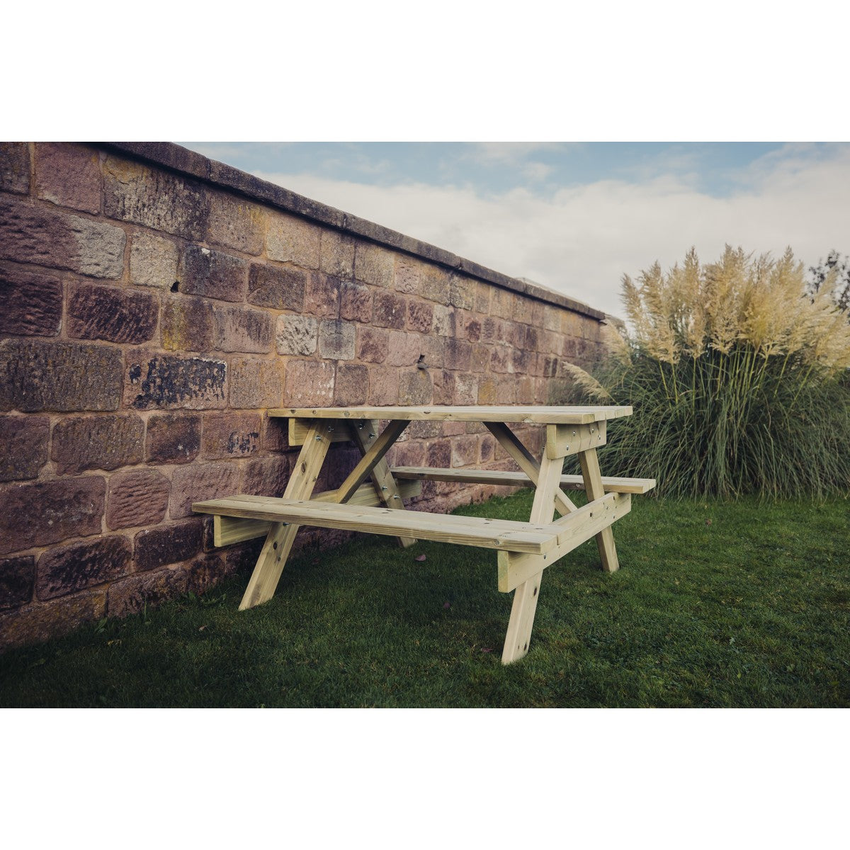 Traditional Garden Picnic Table by Churnet Valley - 4 Seats - PT101